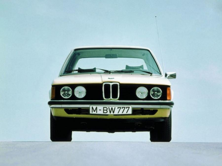  BMW 320i Coupe 1975 года  (фото 4 из 8)